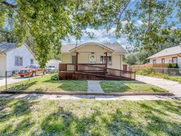 1422 S Laura Ave, Wichita, KS 67211