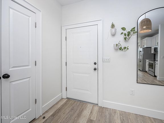 5th image of 2501 Bienville Blvd #416