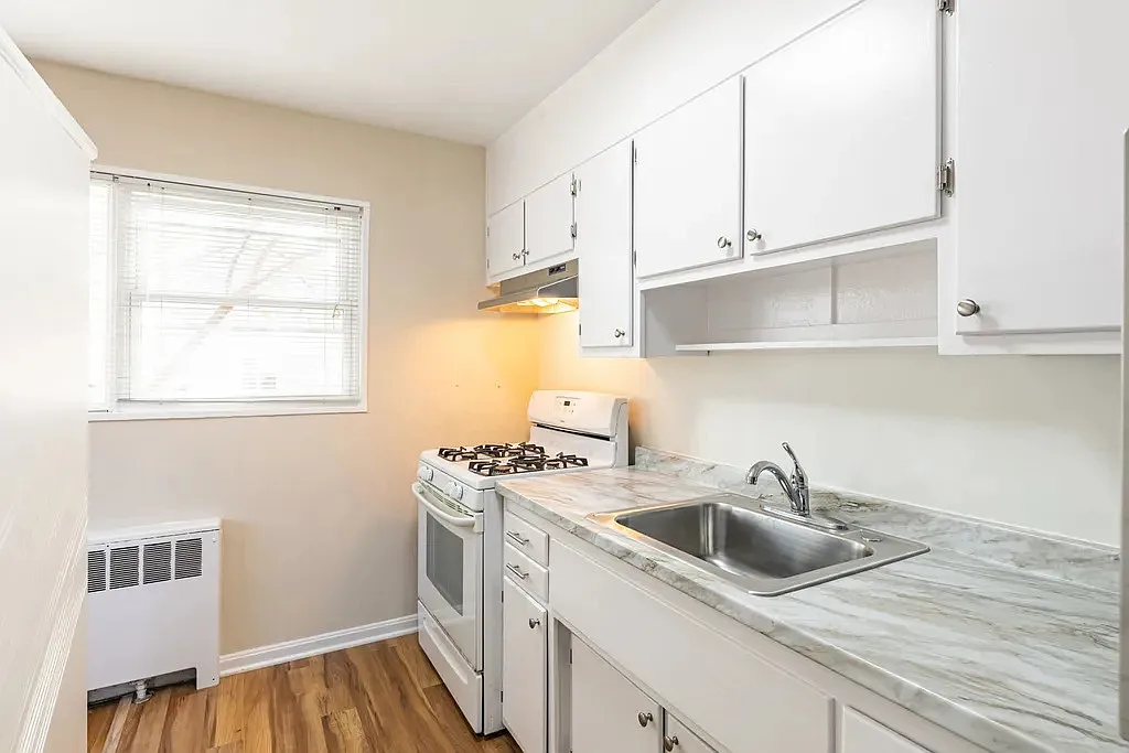 1 bed, 615 sqft, $2,000 — Photo 3