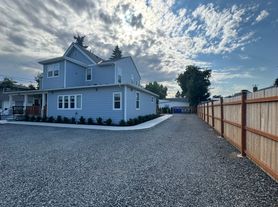 3823 SE 52nd Ave