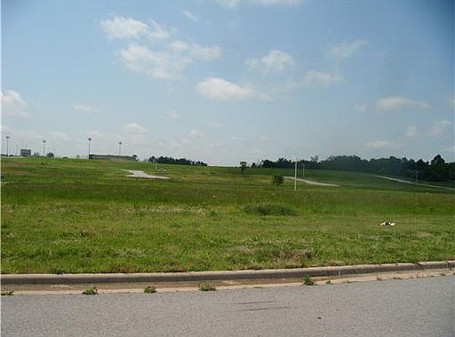 1st image of 205 Lion Dr #97