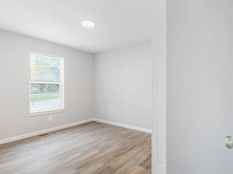 6900 Seaver Dr #1-2 — Photo 13