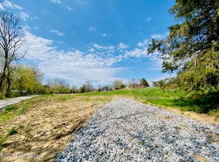 8 E Fork Rd, Harrodsburg, KY 40330