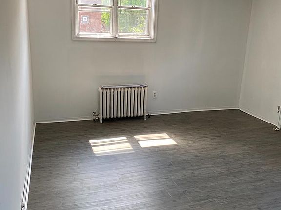 4th image of 2421 E Somerset St APT 1