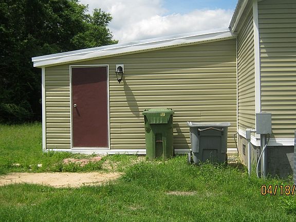 4th image of 390 E Gate Cir