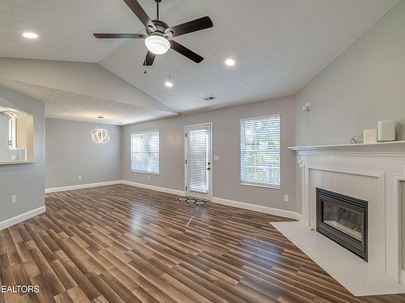4th image of 5360 Amherst Woods Ln