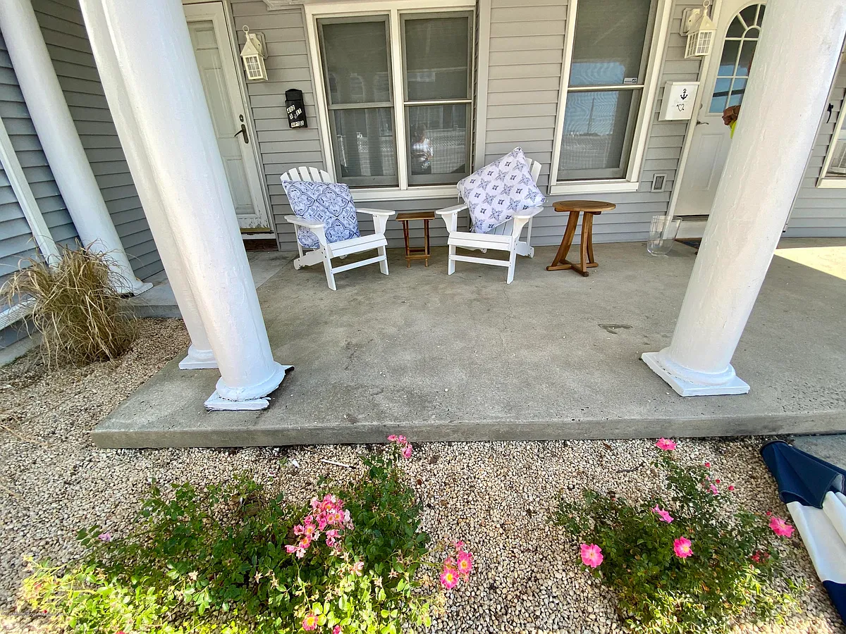 Photo 2 of 20 - 402 A St #DOWNSTAIRS - Belmar, NJ Building Photo - 402 A St #DOWNSTAIRS