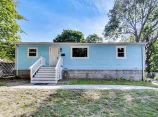 14 Hull St, Quincy, MA 02169