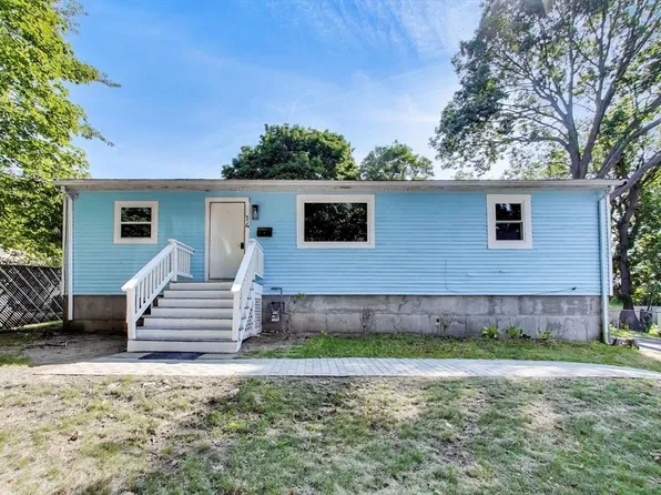 14 Hull St, Quincy, MA 02169