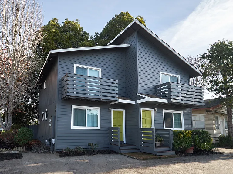 Capitola A EXT