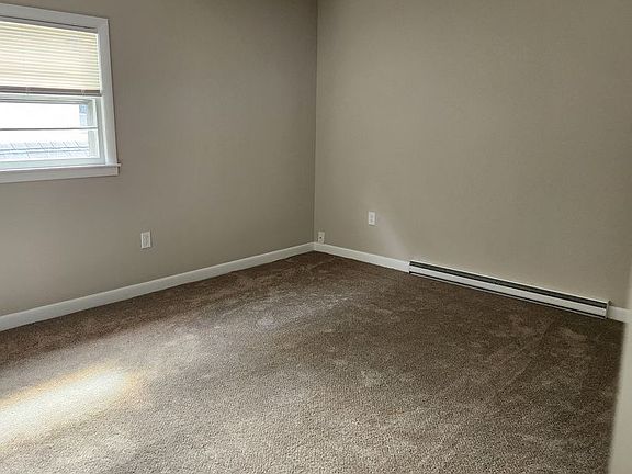 4th image of 39 Ash St #C