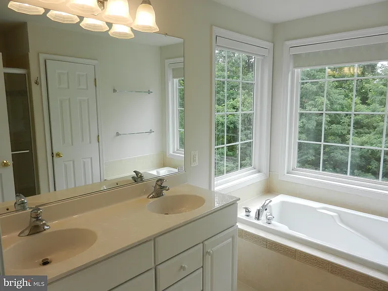 13700 Maple Sugar Ln — Photo 38