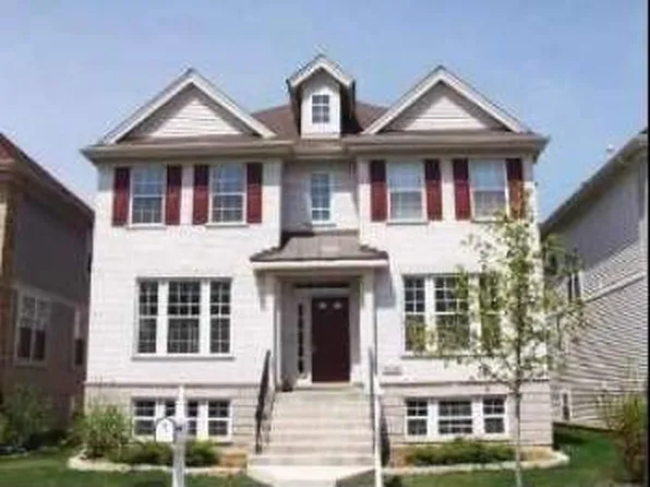3124 W North Shore Ave, Chicago, IL 60645