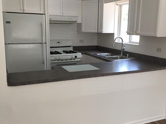 3rd image of 13201 Forestview Ln