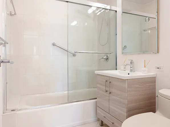 411 East 57th Street image 6 of 11