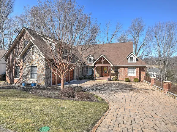 3016 Vicksburg Rd, Johnson City, TN 37604