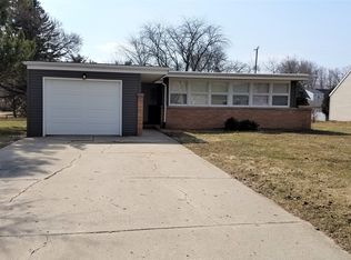 999 Glencoe Rd, Alma, MI 48801