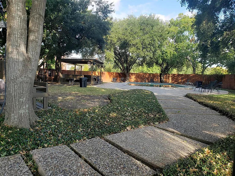 11710 Southlake Dr #29 — Photo 22