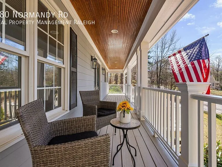 180 Normandy Rd — Photo 48