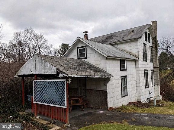 2nd image of 117 Shady Ln