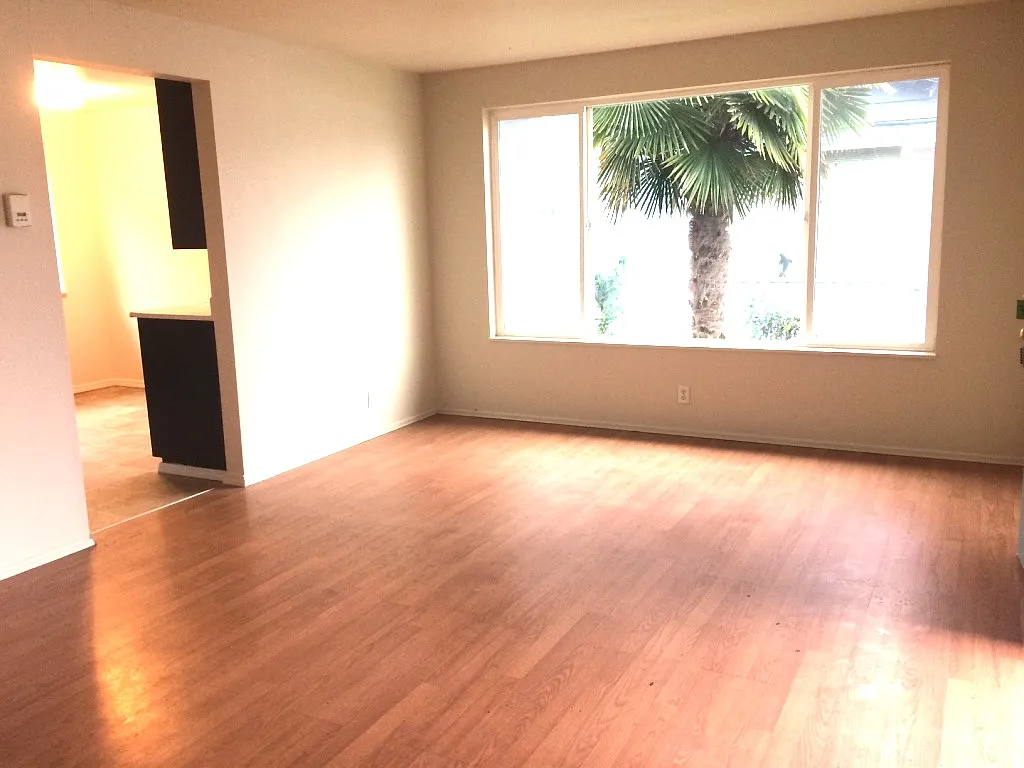 2 bed, $1,695 — Photo 2