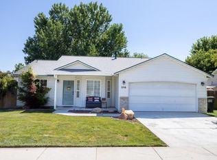 896 N Meadowsweet Ave, Kuna, ID 83634