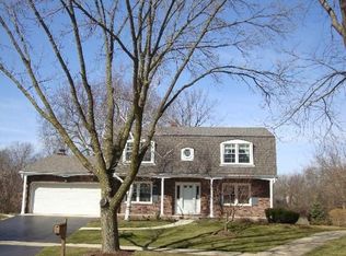 1486 Gone Away Ct, Wheaton, IL 60189