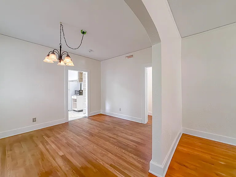 1230 Mitchell Ave — Photo 6
