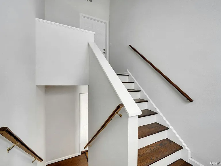 54 Washington St #2 — Photo 3