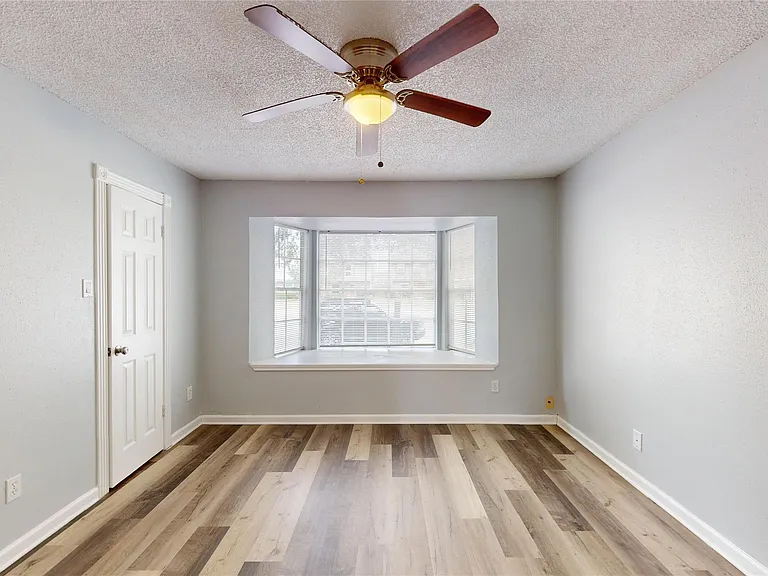 14147 Misty Meadow Ln — Photo 25