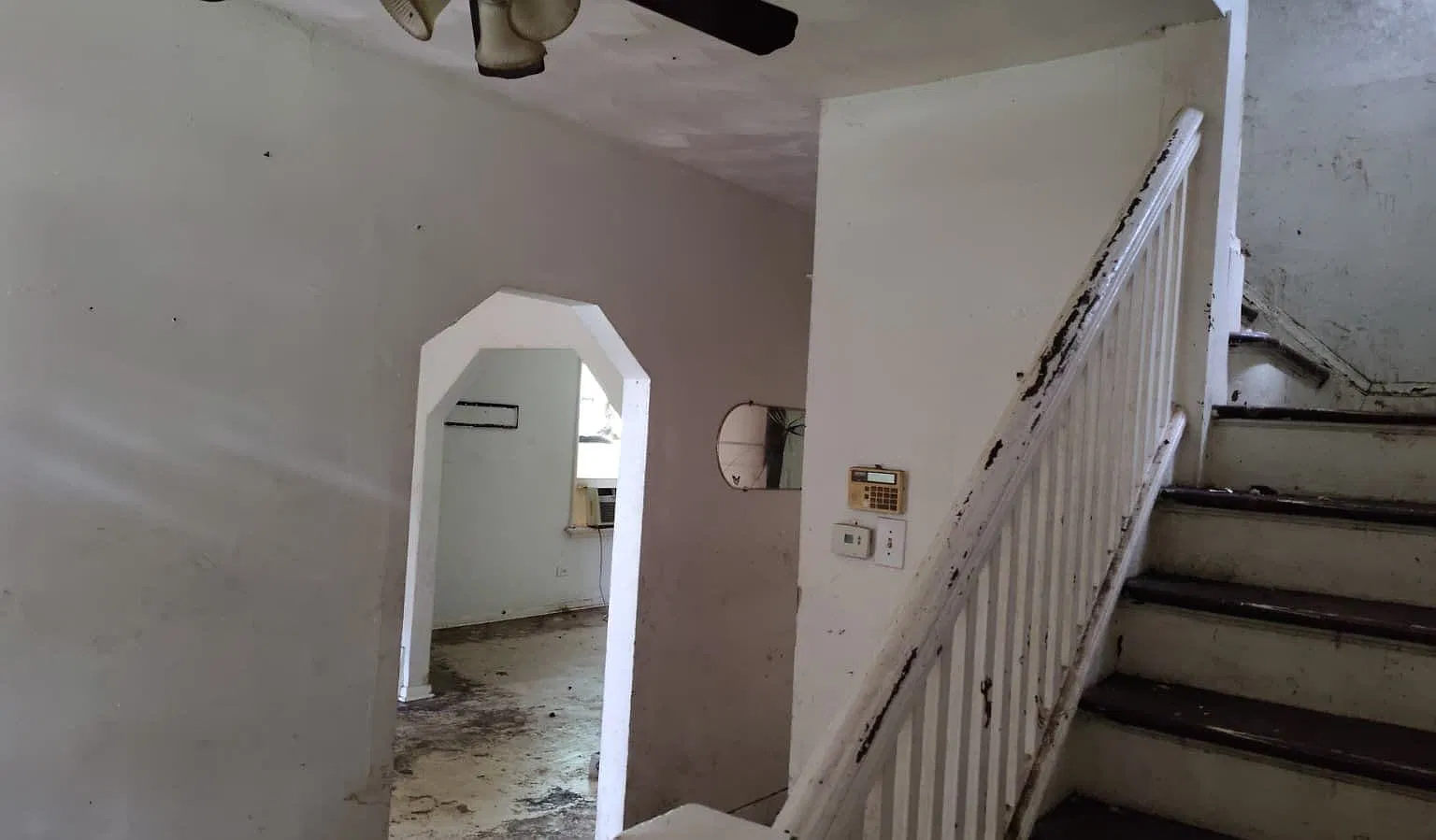 3 bed, 720 sqft, $555 — Photo 4