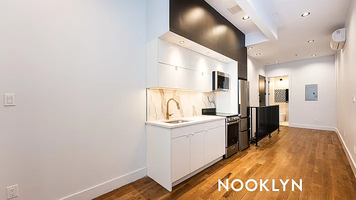 Rented by Nooklyn NYC LLC | media 1