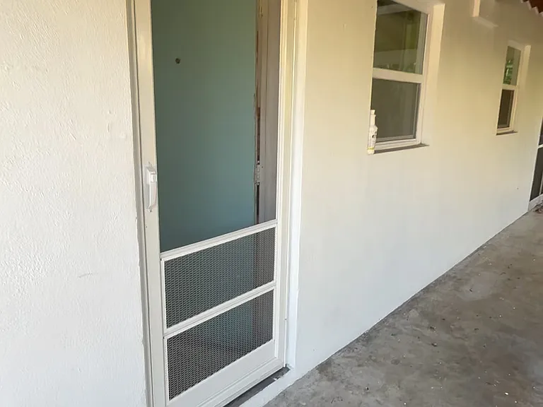 1355 Bradford Rd — Photo 2