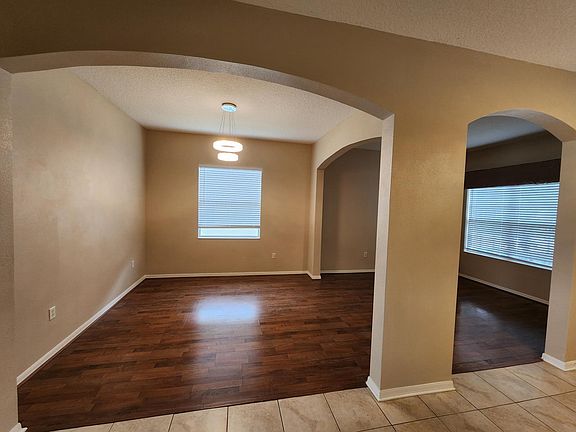 5th image of 19205 Meadow Pine Dr