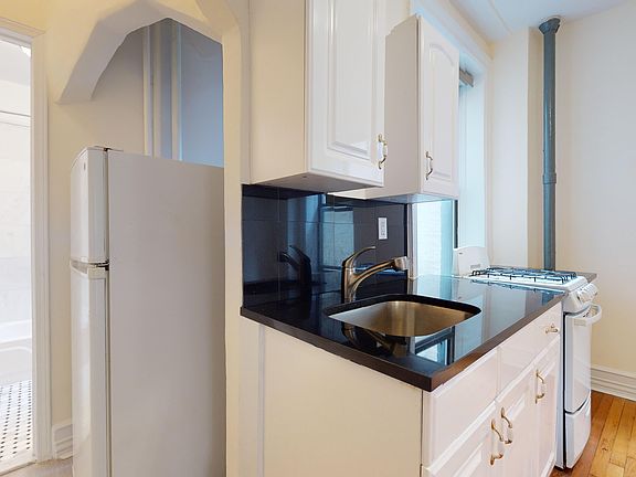 5th image of 324 W 84th St APT 74