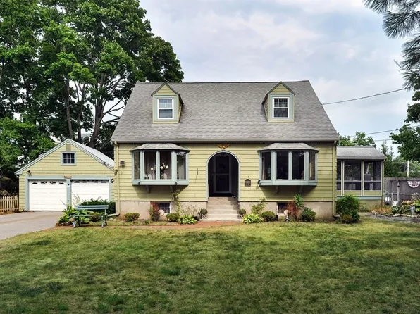 15 Trafalgar Ct, Weymouth, MA 02190