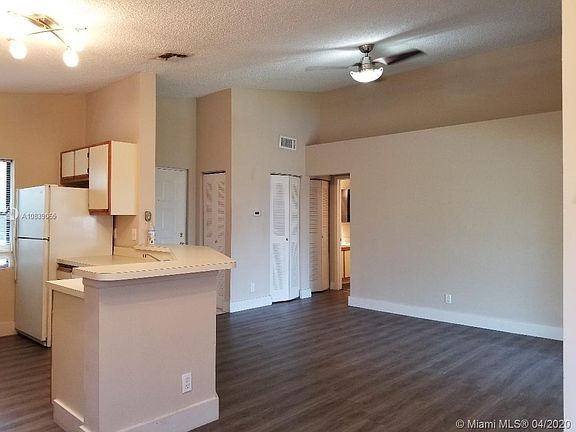 5th image of 9999 Summerbreeze Dr APT 1012
