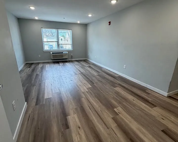 188 Lafayette St #104 — Photo 4