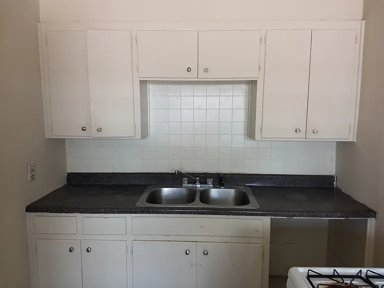 920 Gardenia St — Photo 11