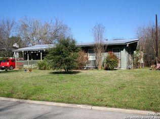 809 Canterbury Hill St, Terrell Hills, TX 78209
