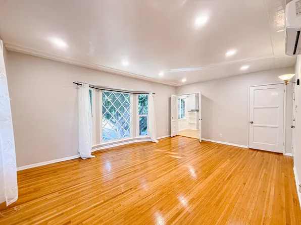 340 1/4 N Curson Ave #340-1/4, Los Angeles, CA 90036