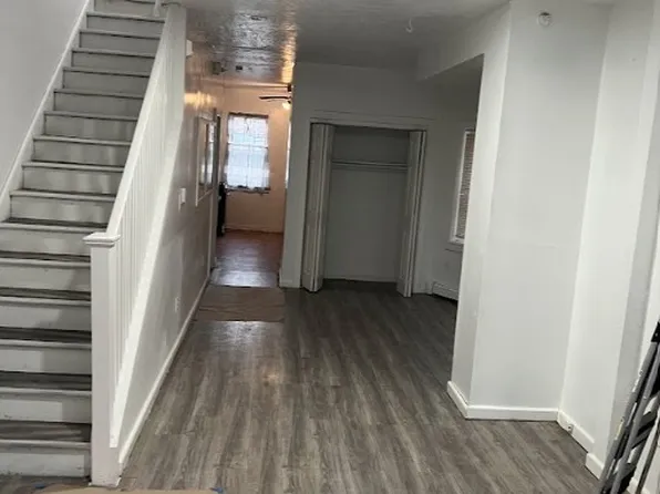 513 Stuyvesant Ave, Trenton, NJ 08618