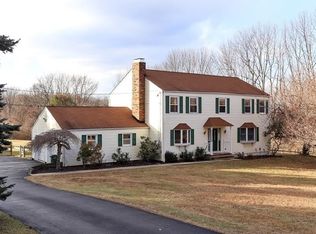 19 N Mount Lebanon Rd, Long Valley, NJ 07853