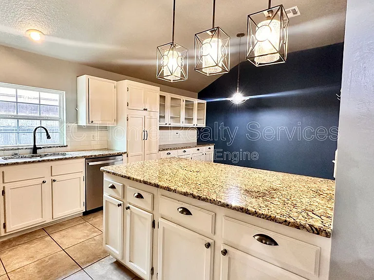 2617 Amy Ct — Photo 11