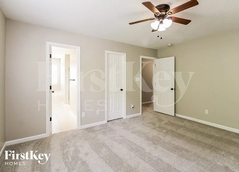 6063 Parkside Cir — Photo 8