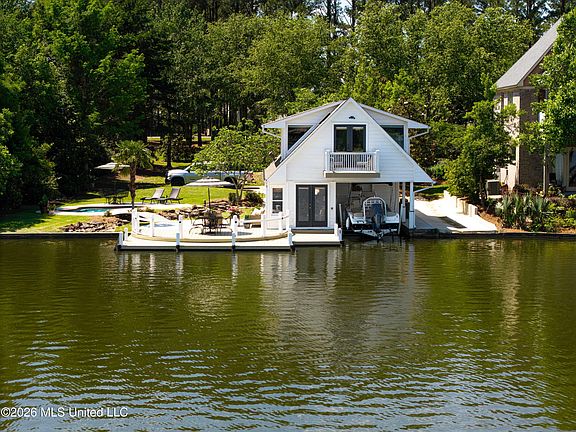 2nd image of 166 Bridge Water Dr