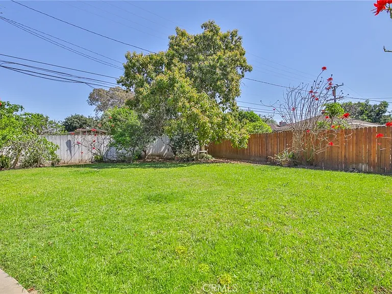 3744 Pine Ave — Photo 30