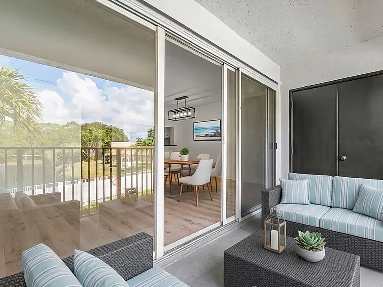 Via Delray Condominiums - 5458 Via Delray Blvd Delray Beach, FL 33484 — Photo 14