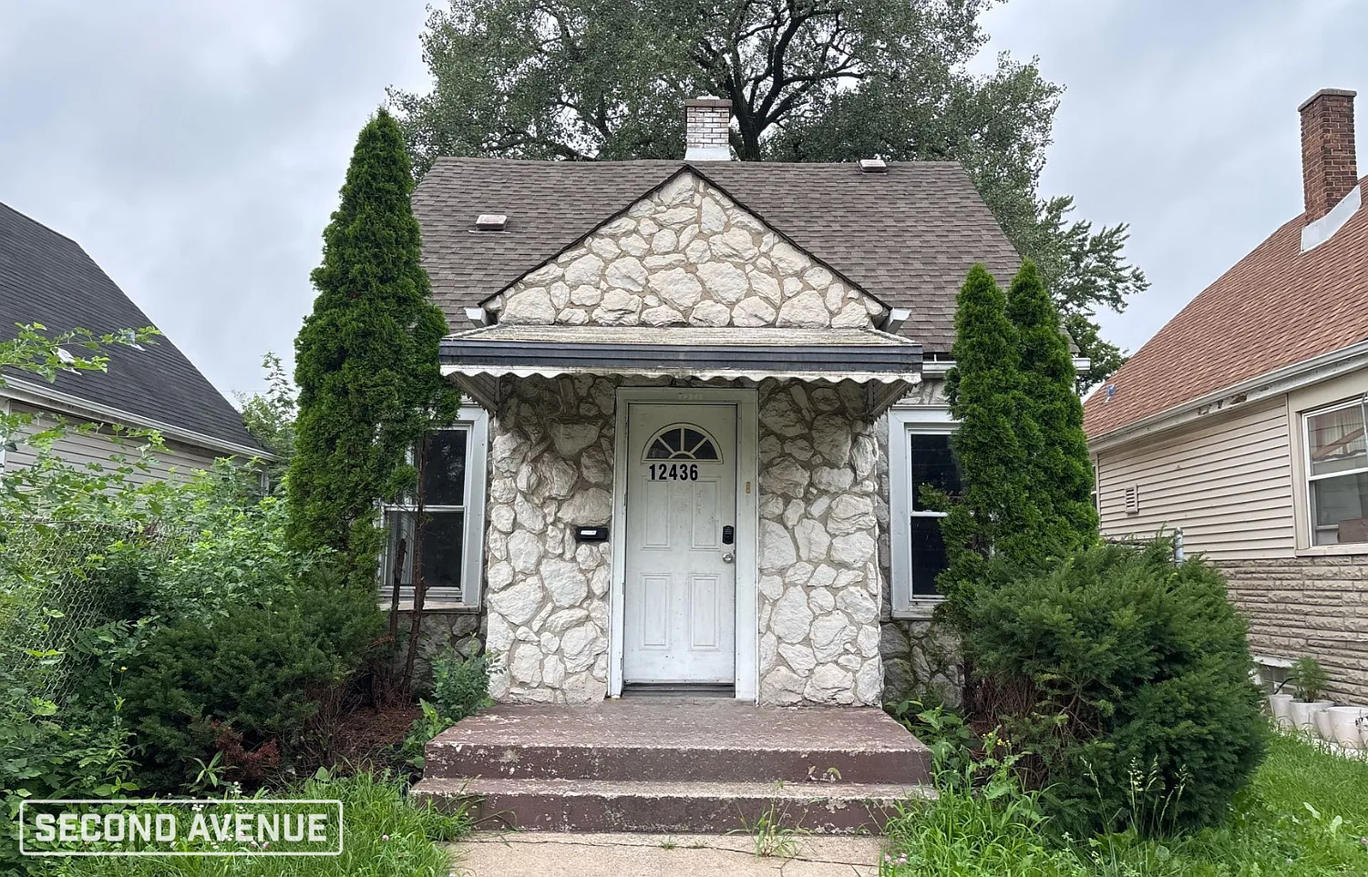 5 bed, 2.5 bath, 1970 sqft, $2,299 — Photo 1