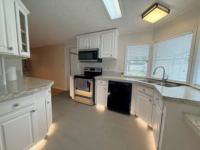 36832 Wilmington Rd — Photo 6